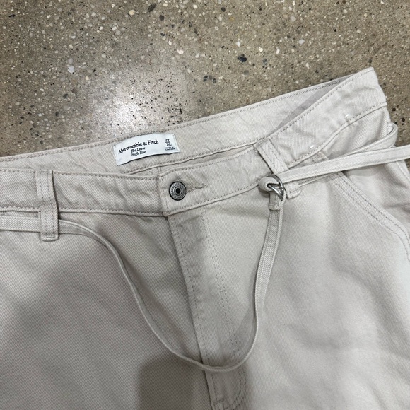 Abercrombie and Fitch Loose High Rise Tan Jeans - Picture 2 of 4